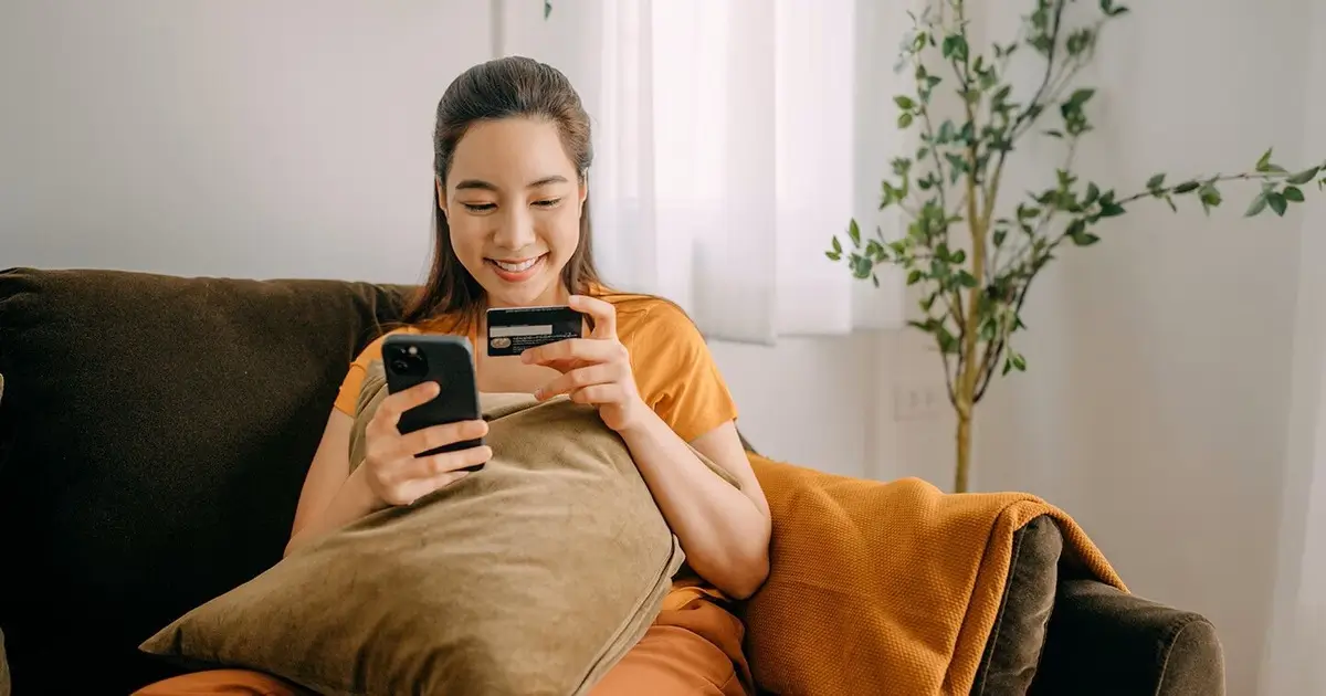 can I use my US bank debit card internationally