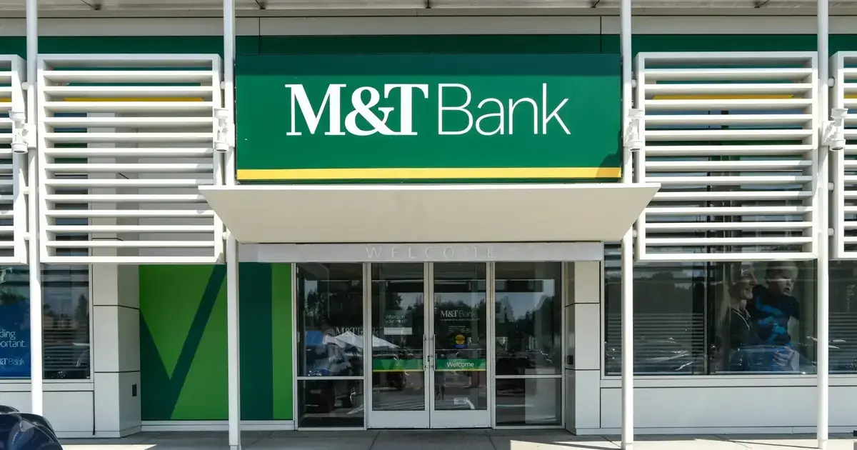 how big is M&T Bank