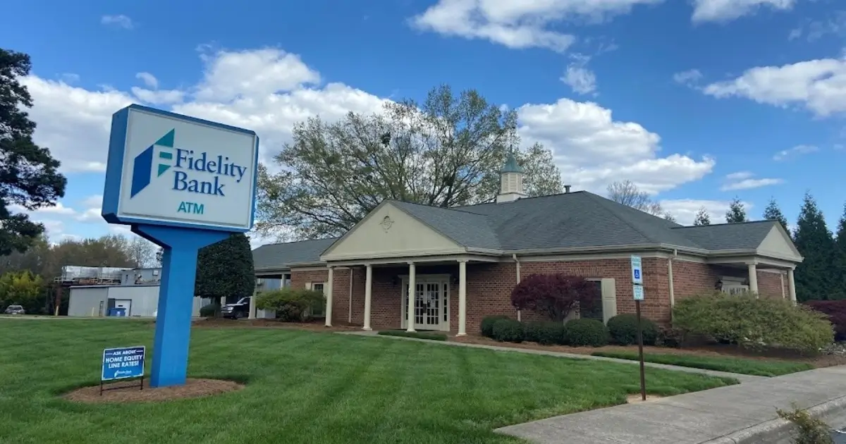 is Fidelity a good bank