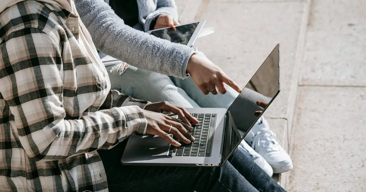 is it safe to use public WiFi for banking