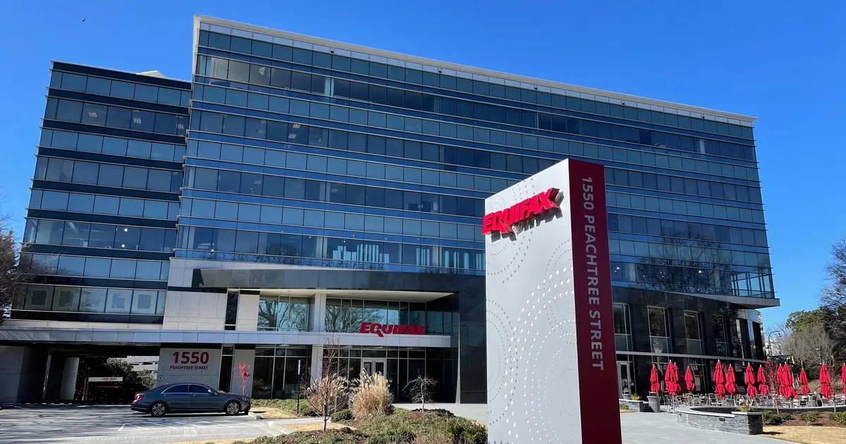 what banks use Equifax