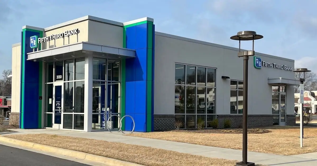 where is the nearest Fifth Third Bank