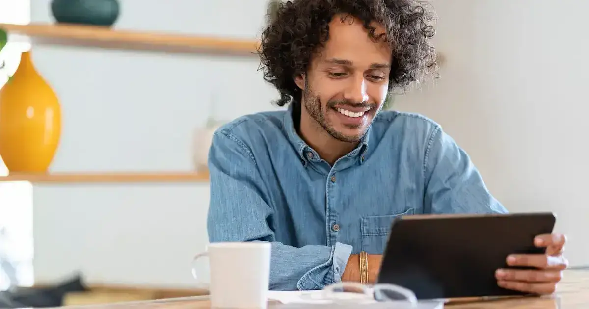 can you track a bank card