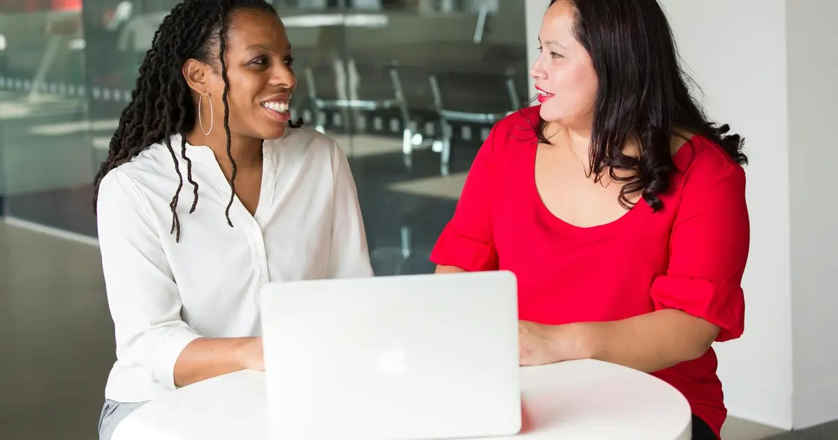 how much does a bank manager earn