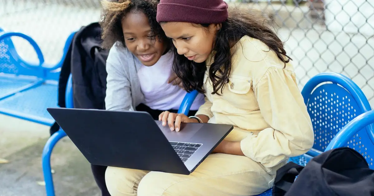 what are the causes of bank failure