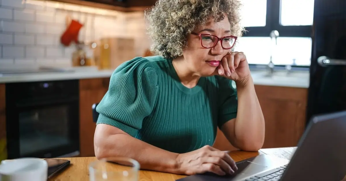 What Explains the Difference Between Retail and Commercial Banking? what explains the difference between retail and commercial banking