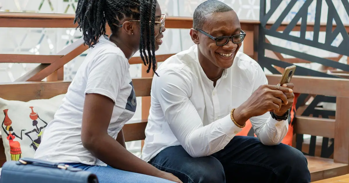 how do banks hedge interest rate risk