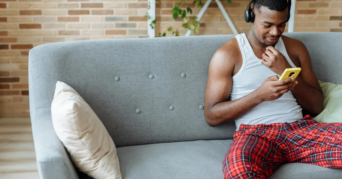 what banks does Klarna accept