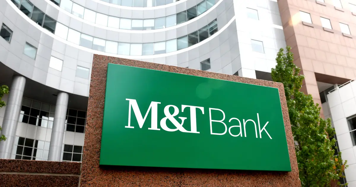 where is M&T Bank headquarters address