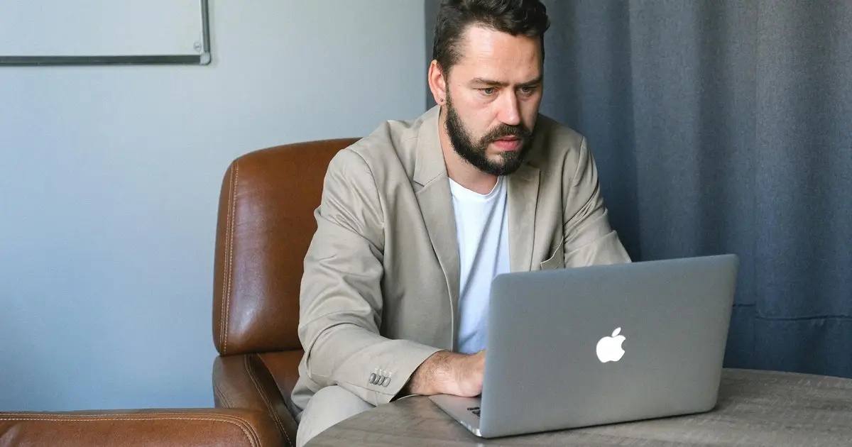 Who Owns City National Bank? who owns City National Bank