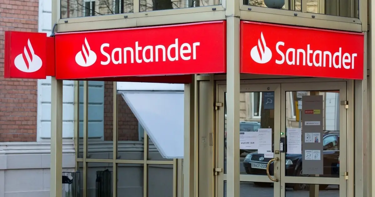 is Santander Bank in trouble